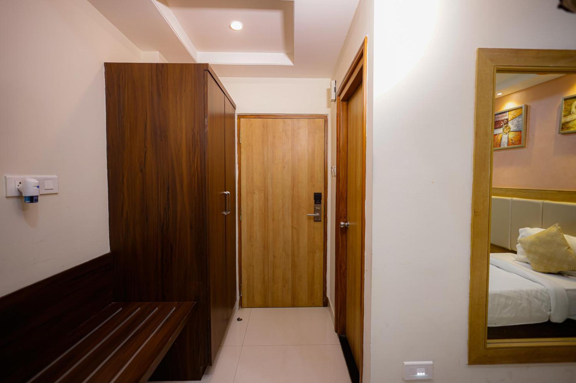 M Square Hotel 海得拉巴 外观 照片