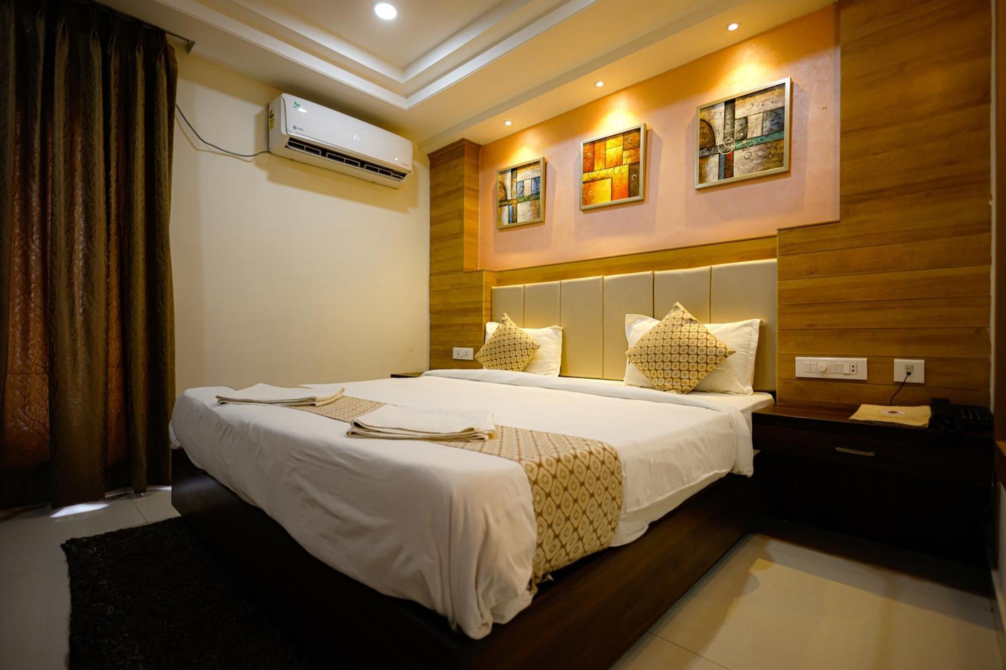 M Square Hotel 海得拉巴 外观 照片